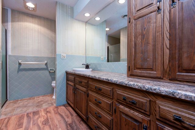 3438 E Carol Drive, Springfield, MO 65809