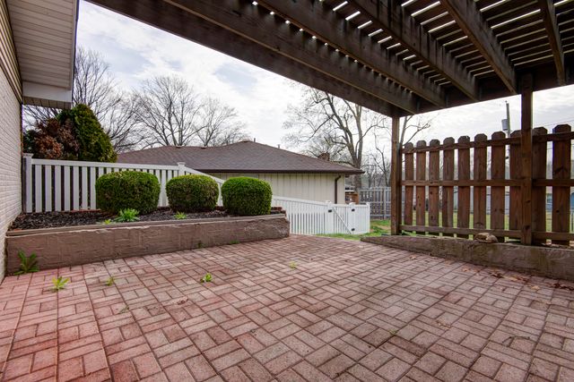 3438 E Carol Drive, Springfield, MO 65809