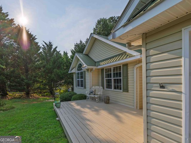 68 Barker Trail Road, Cleveland, GA 30528
