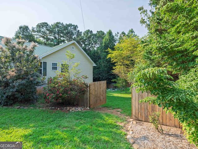 68 Barker Trail Road, Cleveland, GA 30528