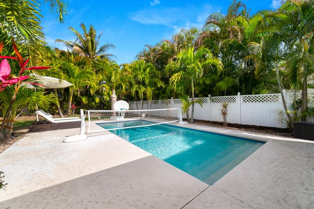 1703 W Community Drive, Jupiter, FL 33458