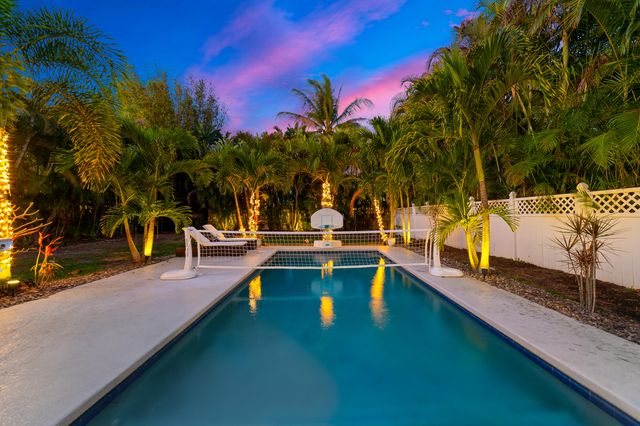 1703 W Community Drive, Jupiter, FL 33458