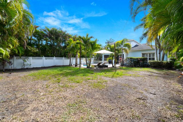 1703 W Community Drive, Jupiter, FL 33458