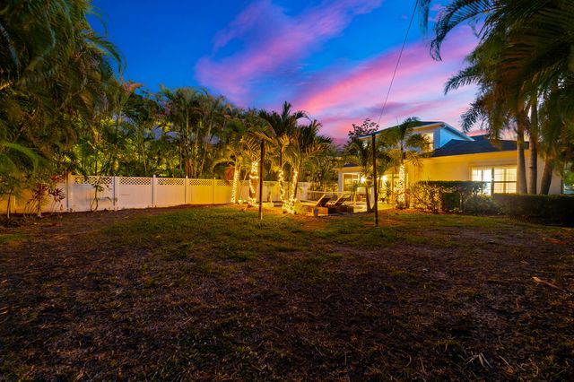 1703 W Community Drive, Jupiter, FL 33458