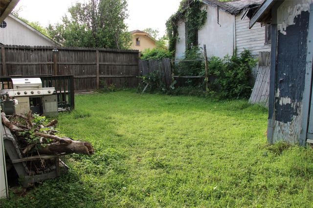 7107 Avenue I, Houston, TX 77011