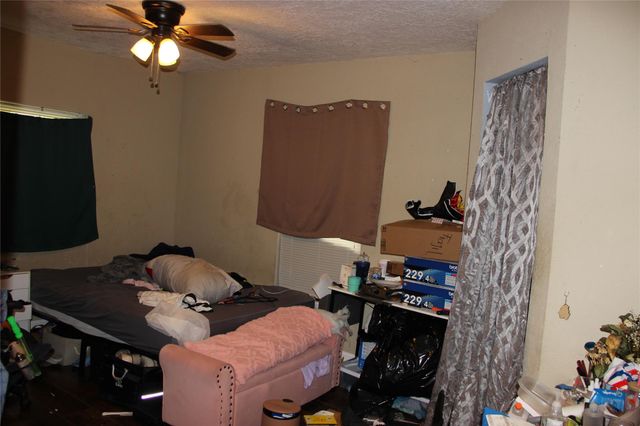 7107 Avenue I, Houston, TX 77011