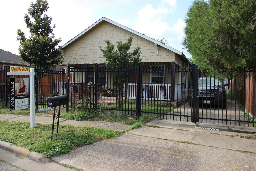7107 Avenue I, Houston, TX 77011