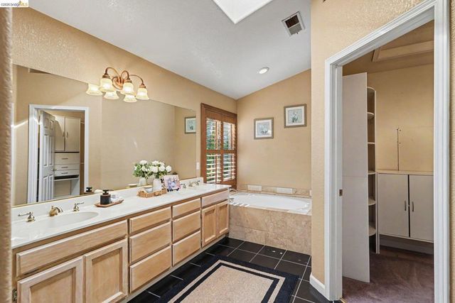 1264 Ocean Ct, Brentwood, CA 94513
