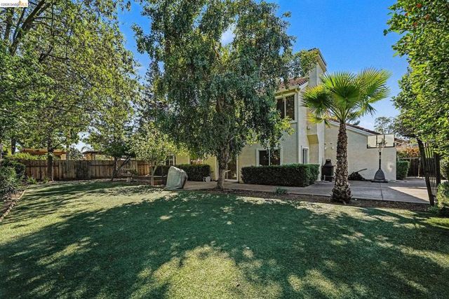 1264 Ocean Ct, Brentwood, CA 94513