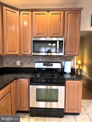 20 CARTER LN, Marlton, NJ 08053