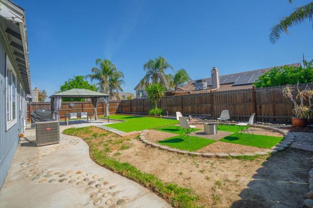 648 Pismo Way, Los Banos, CA 93635