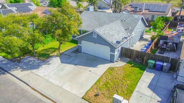 648 Pismo Way, Los Banos, CA 93635