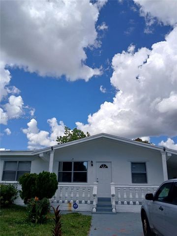 6505 Pines Pkwy 2, Hollywood, FL 33023