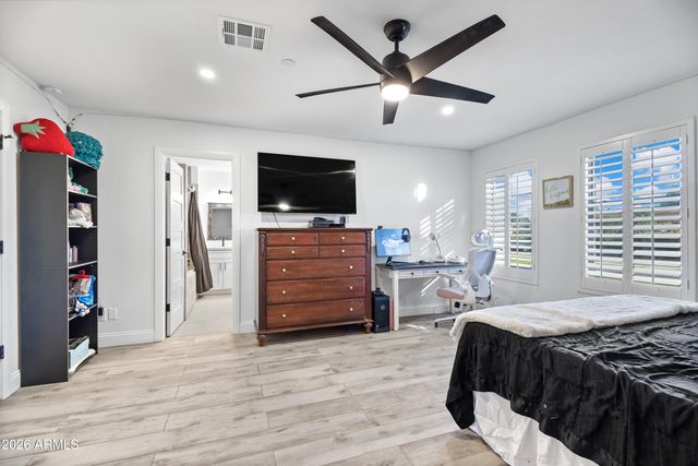 7480 E SWEETWATER Avenue, Scottsdale, AZ 85260