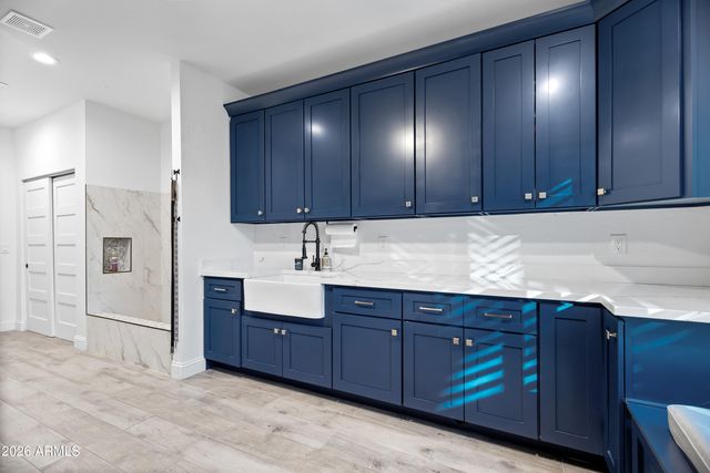 7480 E SWEETWATER Avenue, Scottsdale, AZ 85260