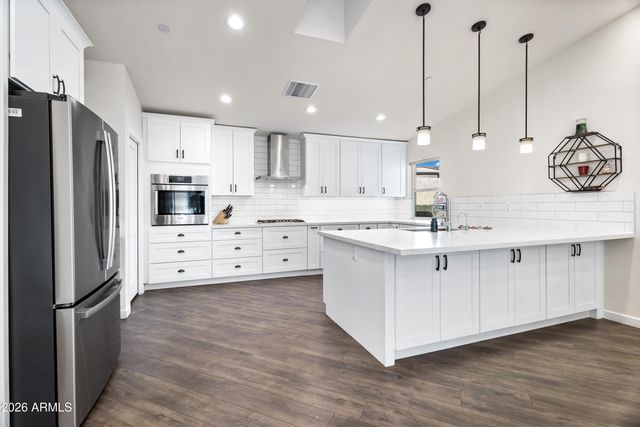 7480 E SWEETWATER Avenue, Scottsdale, AZ 85260