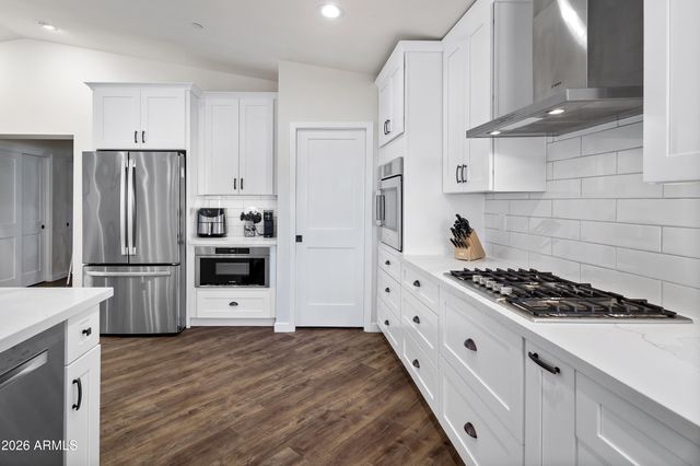 7480 E SWEETWATER Avenue, Scottsdale, AZ 85260