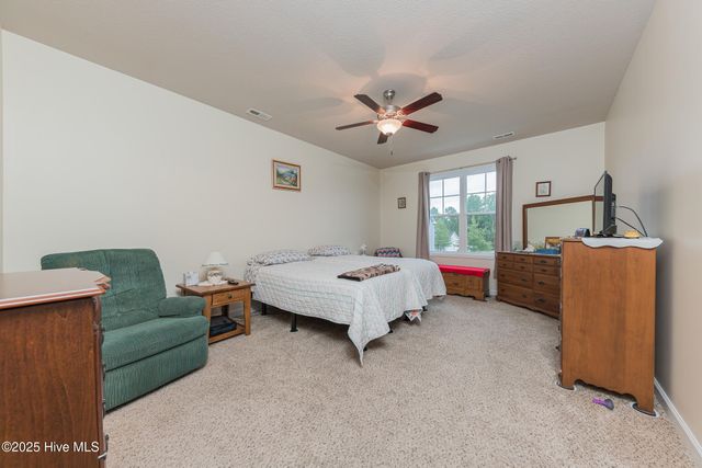 512 Caldwell Loop, Jacksonville, NC 28546