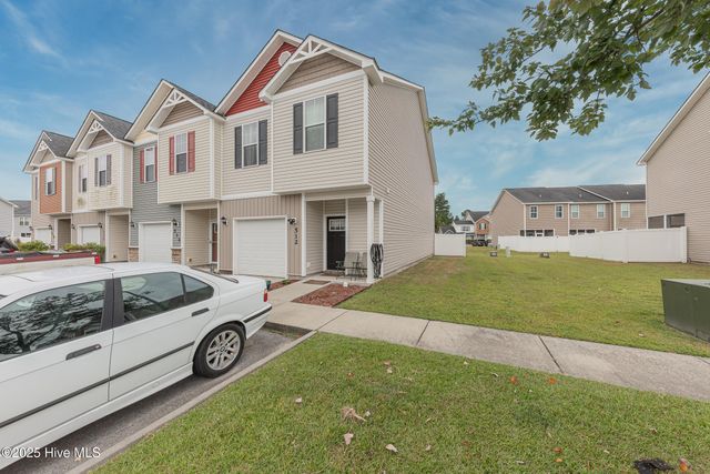 512 Caldwell Loop, Jacksonville, NC 28546