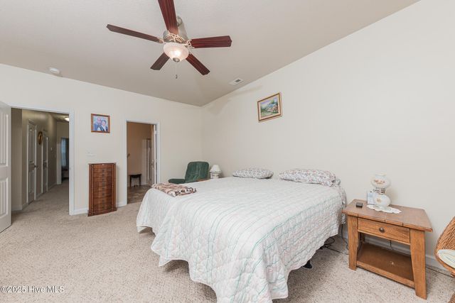 512 Caldwell Loop, Jacksonville, NC 28546