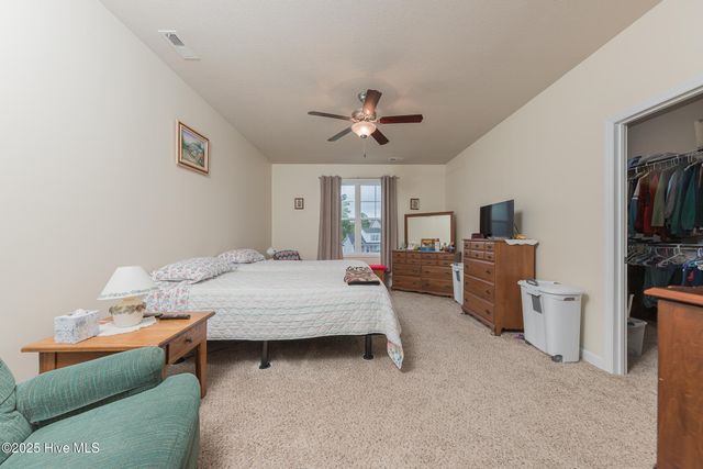 512 Caldwell Loop, Jacksonville, NC 28546