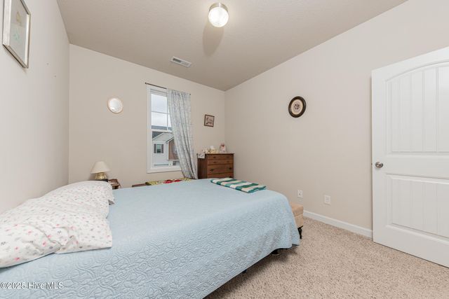 512 Caldwell Loop, Jacksonville, NC 28546