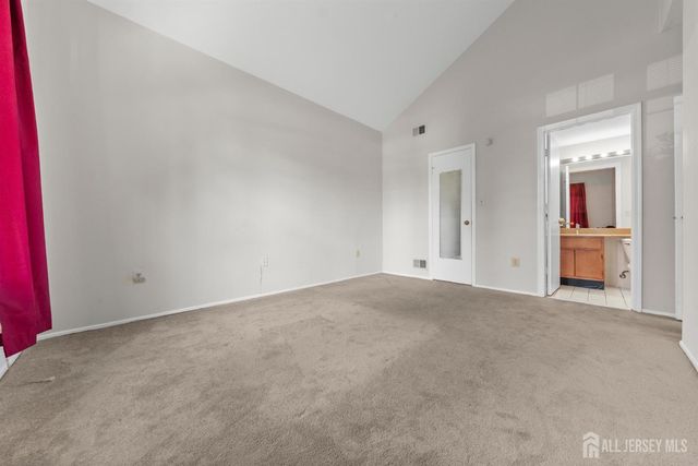 6111 Cedar Court, South Brunswick, NJ 08852