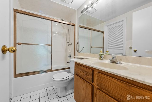 6111 Cedar Court, South Brunswick, NJ 08852