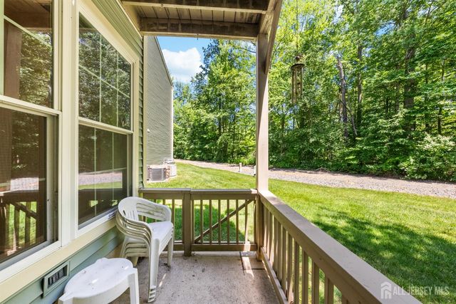 6111 Cedar Court, South Brunswick, NJ 08852