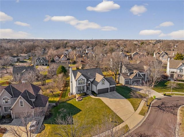 15230 Woodson Lane, Overland Park, KS 66223