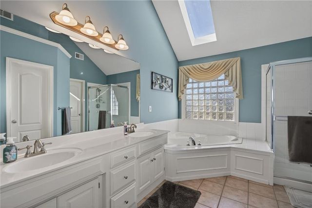 15230 Woodson Lane, Overland Park, KS 66223