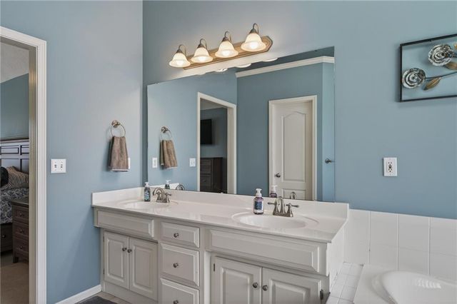 15230 Woodson Lane, Overland Park, KS 66223