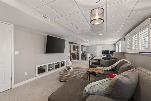 15230 Woodson Lane, Overland Park, KS 66223