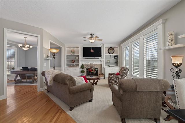 15230 Woodson Lane, Overland Park, KS 66223