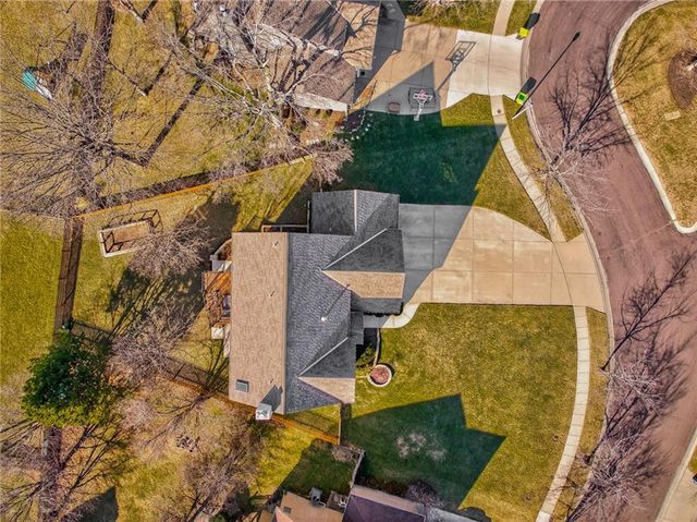 15230 Woodson Lane, Overland Park, KS 66223