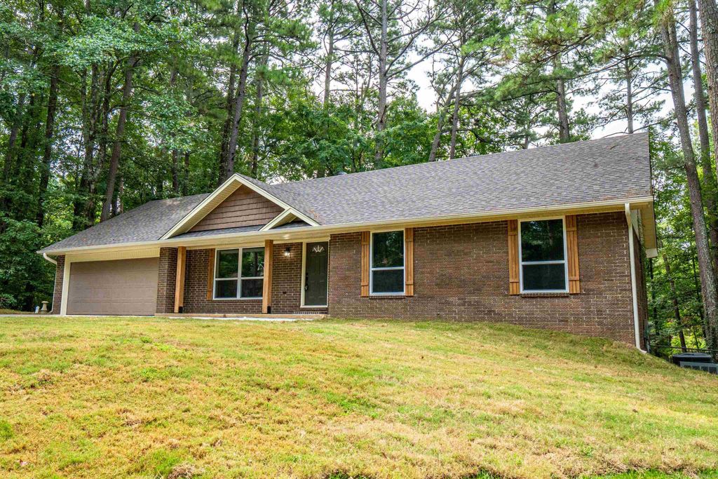 4 Ivy Circle, Arkadelphia, AR 71923