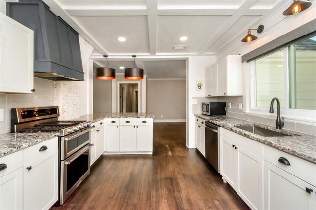 1100 Pace Parkway, Mobile, AL 36693