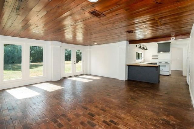 1100 Pace Parkway, Mobile, AL 36693