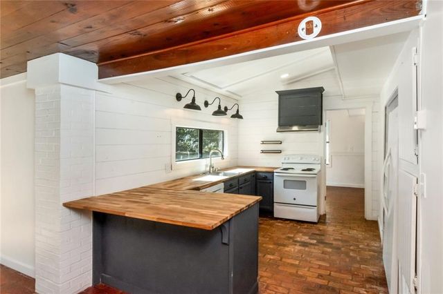 1100 Pace Parkway, Mobile, AL 36693