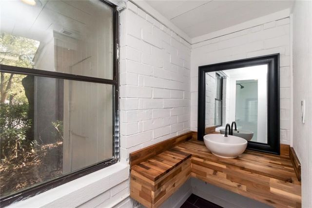 1100 Pace Parkway, Mobile, AL 36693