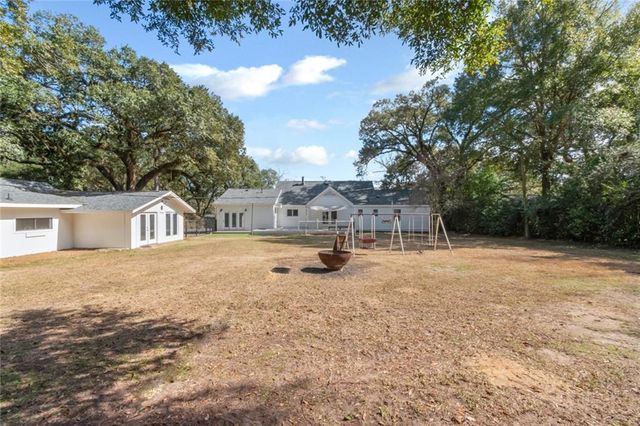 1100 Pace Parkway, Mobile, AL 36693