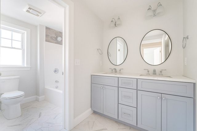 8 Pat Rose Way, Rockland, MA 02370