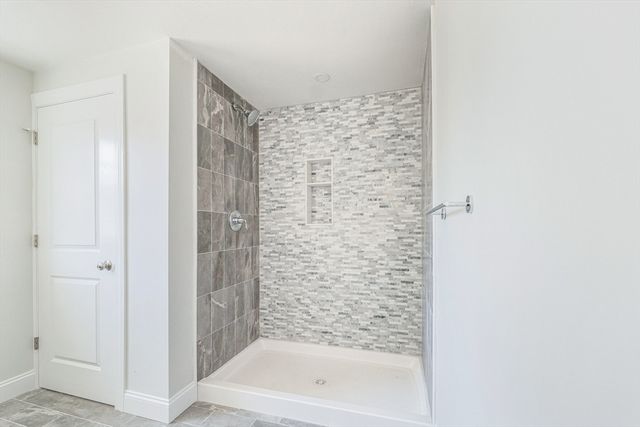 8 Pat Rose Way, Rockland, MA 02370