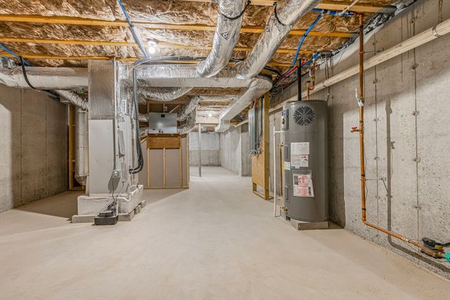 8 Pat Rose Way, Rockland, MA 02370