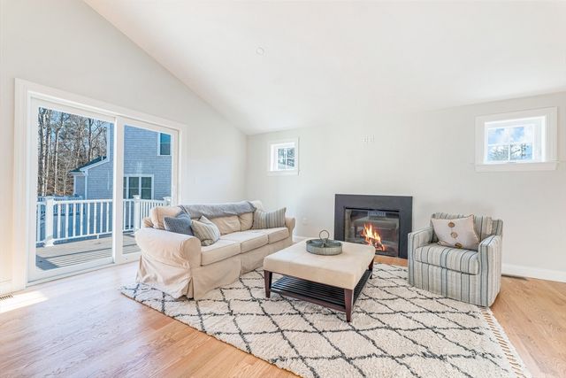 8 Pat Rose Way, Rockland, MA 02370