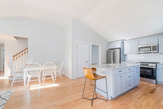 8 Pat Rose Way, Rockland, MA 02370