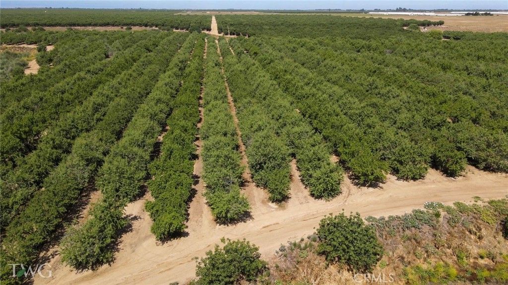 Image 9 of property listing at 0 Road 26, Chowchilla, CA 93610