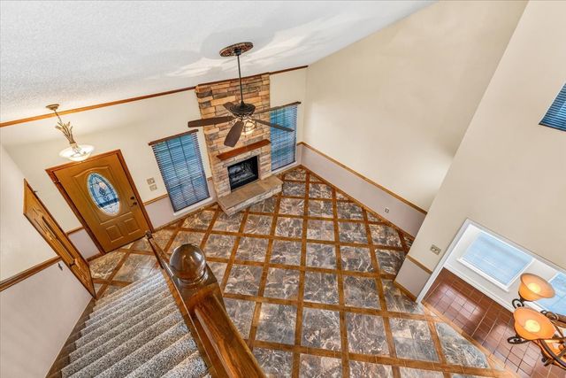 215 Ironbark Drive, Arlington, TX 76018
