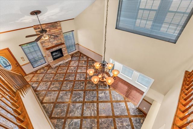 215 Ironbark Drive, Arlington, TX 76018