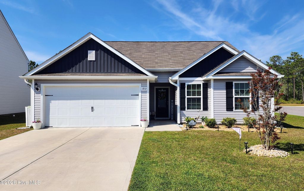 1832 Tori Court SE, Bolivia, NC 28422